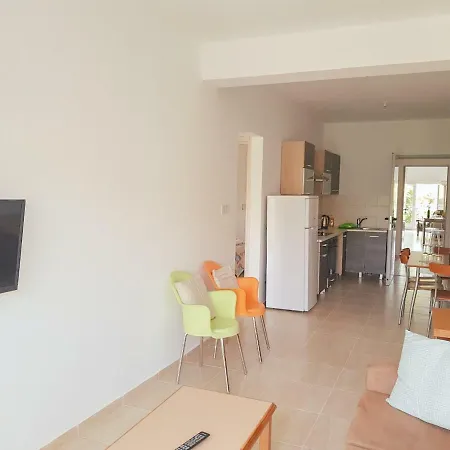 Paphos Apartments Apartament