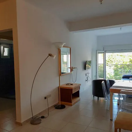 Paphos Apartments Apartament *