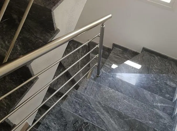 Paphos Apartments *
